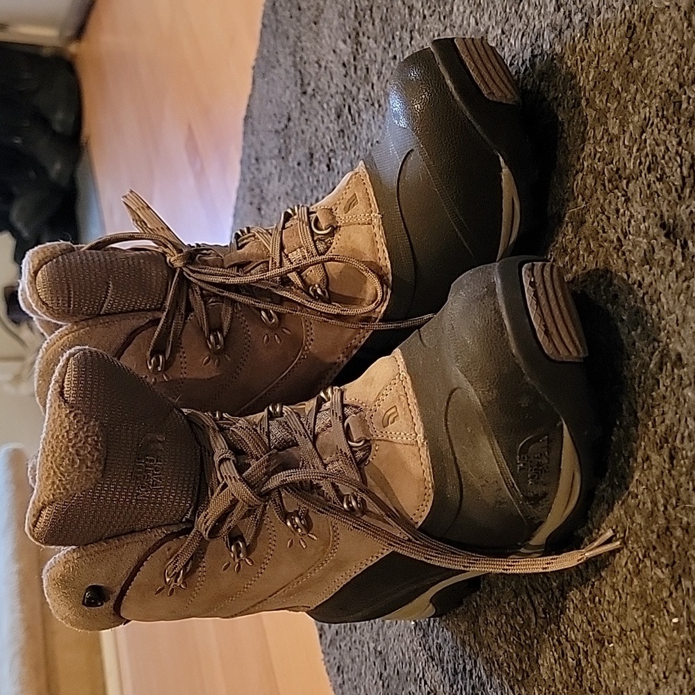 The North Face Women's Primaloft Snow Boots